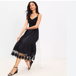 Elegant Black Midi Dress With Lace Hem